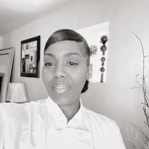 Meet your Posher, Evelyn